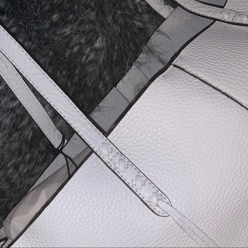 Leather tote - Picture 3 of 4